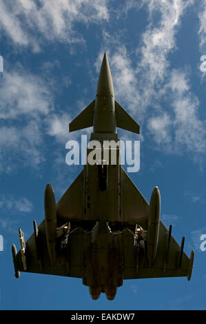 Eurofighter Typhoon FRG4 sull approccio per RAF Lossiemouth, Morayshire. Foto Stock