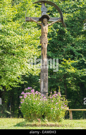 Gesù Cristo su Christian croce di legno Foto Stock