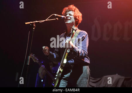 Manchester, Regno Unito. 17 Novembre, 2014. American band alternative rock Deer Tick eseguire live a Manchester O2 Apollo di supporto del Gaslight Anthem Credito: Simon Newbury/Alamy Live News Foto Stock