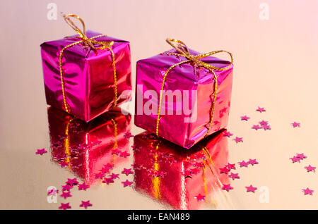 Scatole regalo Foto Stock