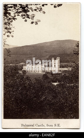 Victorian carte-de-visite, fotografia del Castello di Balmoral Royal residence, fotografata da George Washington Wilson di Aberdeen, Foto Stock