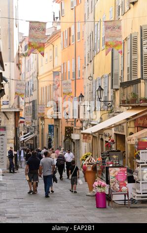 Centro storico di Grasse, Francia Foto Stock