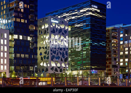Oslo " codice a barre degli edifici illuminati di notte Foto Stock