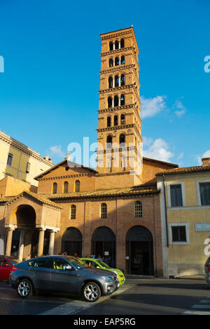 Chiesa di Santa Maria in Cosmedin, Piazza bocca della Verità, Roma, Italia Foto Stock