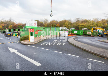 Il viaggio a Veolia Environmental Services Recycling Center, West Bridgford, Nottinghamshire, Inghilterra, Regno Unito Foto Stock