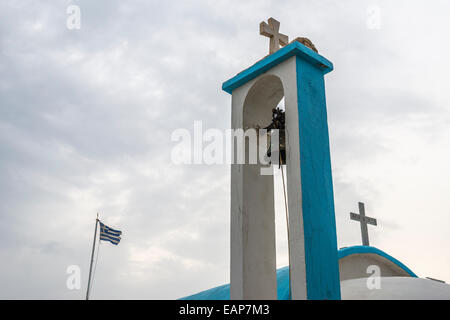 Chiesa greco-ortodossa a Ayia Thekla sulla costa sud dell'isola Mediterranea di Cipro. Foto Stock