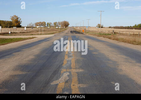 L'autostrada 34 vicino bengough Saskatchewan Canada Foto Stock