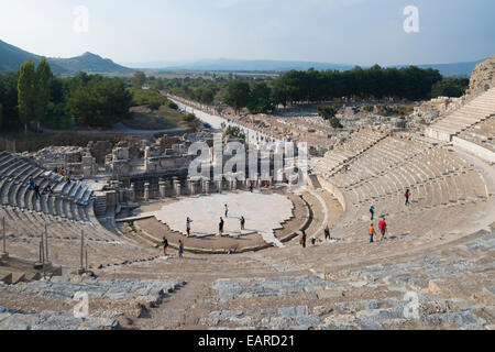 Il Grande Teatro e antica città di Efeso, Sito Patrimonio Mondiale dell'UNESCO, Selçuk, provincia di Izmir, Turchia Foto Stock