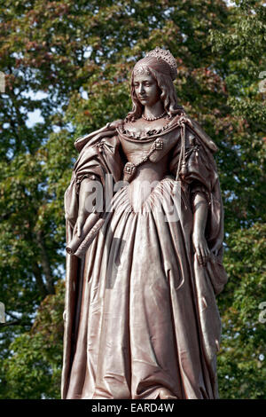 Statua di Louise Henriette di Orange, Electress di Brandeburgo, Oranienburg, Brandeburgo, Germania Foto Stock