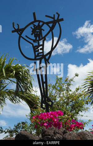 Mauritius Grand Baie, Chapelle, Sts Anges Guardiens Chiesa crocifissione scultura Foto Stock