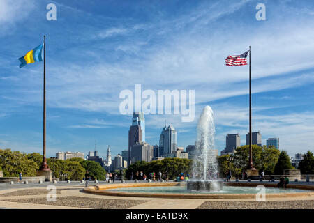 Vista del centro cittadino di Philadelphia e dalle fasi di il Museo d Arte Foto Stock