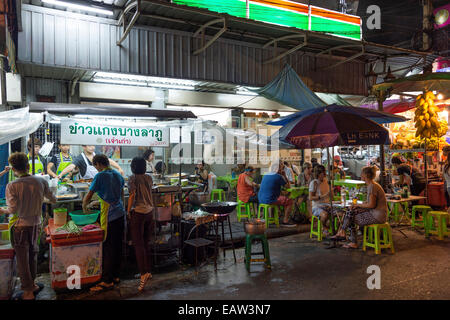 Cibo di strada a Bangkok, in Thailandia Foto Stock