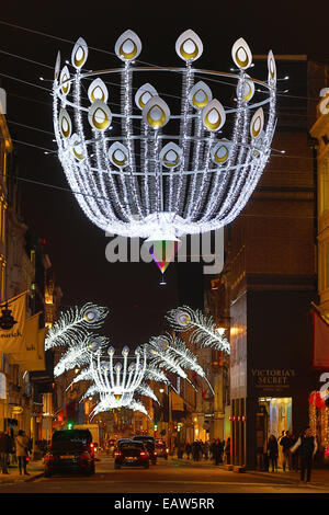 Londra, Regno Unito. Xx Novembre 2014. Luci e decorazioni natalizie in New Bond Street a Londra, Inghilterra Credito: Paul Brown/Alamy Live News Foto Stock