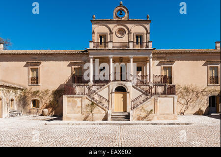Villa Fegotto, Chiaramonte Gulfi, Sicilia, Italia. La villa è stata spesso utilizzata come location per la serie televisiva dell'ispettore Montalbano Foto Stock