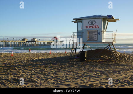 La vita della stazione di guardia a Huntington Beach Foto Stock