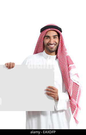 Arab arabia promotore uomo tenendo un vuoto segno orizzontale isolato su uno sfondo bianco Foto Stock