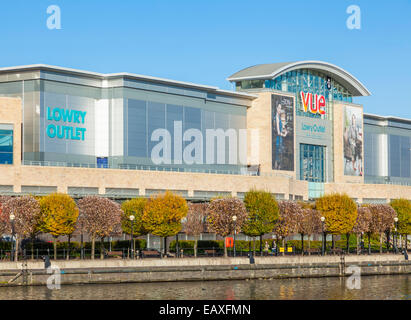 Lowry Outlet Mall Media City UK Salford Quays Salford Manchester Inghilterra England Regno Unito GB EU Europe Foto Stock