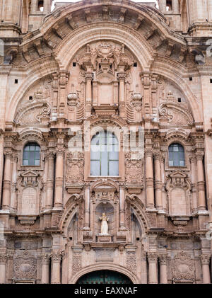 Scene intorno alla Plaza de Armas in Cusco, Perù. Foto Stock