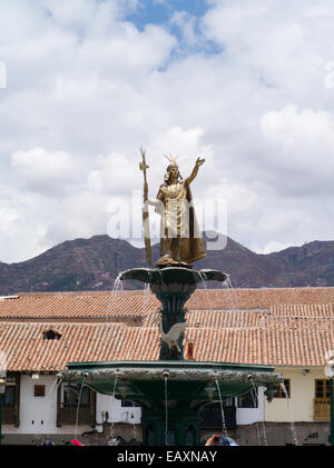 Scene intorno alla plaza de armas in Cusco, Perù. Foto Stock