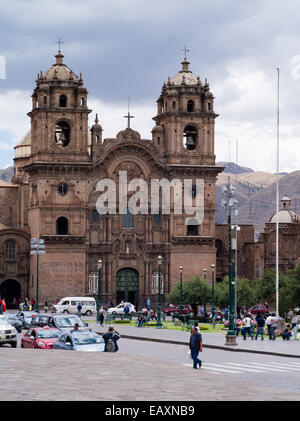 Scene intorno alla Plaza de Armas in Cusco, Perù. Foto Stock