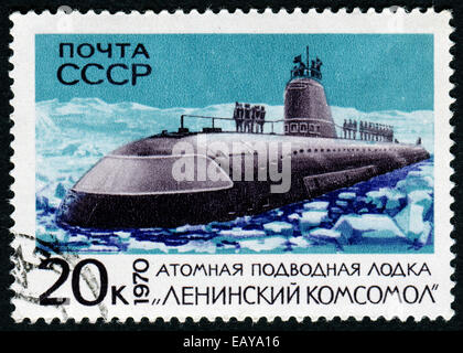 Unione Sovietica - circa 1970: timbro stampato in URSS mostra un sottomarino nucleare,circa 1970. Foto Stock