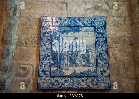 Figurativo storico di piastrelle blu azulejos, Carmo Convento e chiesa, Lisbona, Portogallo Foto Stock