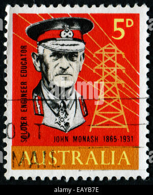 AUSTRALIA - circa 1965: un timbro stampato in Australia mostra ritratto di John Monash (1865 - 1931), ingegnere militare educatore, cir Foto Stock