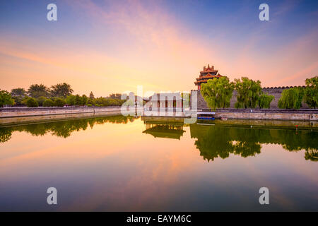 Pechino, Cina Città proibita fossato esterno all'alba. Foto Stock