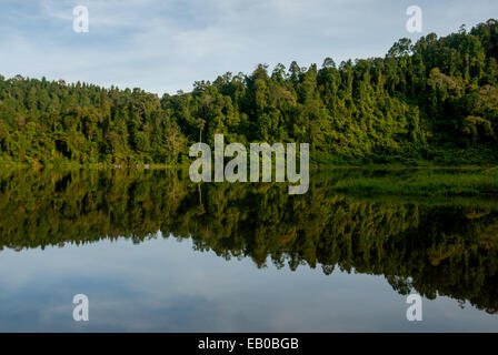 Lago Situgunung, Gede Pangrango National Park, Indonesia. Foto Stock