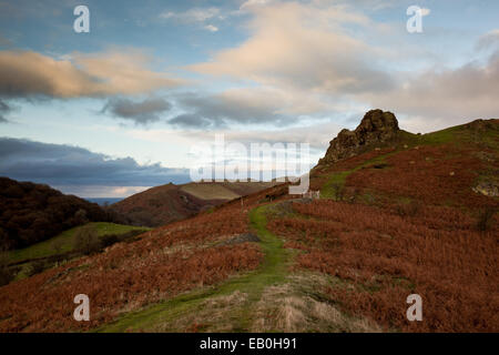 La pietra Gaer sulla speranza Bowdler Hill, vicino a Church Stretton, Shropshire, Inghilterra Foto Stock