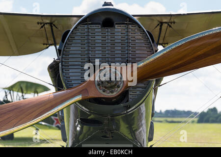 Biggleswade, Regno Unito - 29 Giugno 2014: un vintage Bristol F2B (Brisfit) British fighter sul display alla Shuttleworth aria raccolta sh Foto Stock