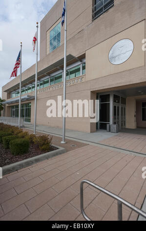 Recentemente costruita Lake County Courthouse ingresso Tavares Florida USA Foto Stock