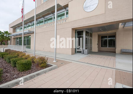 Recentemente costruita Lake County Courthouse ingresso Tavares Florida USA Foto Stock