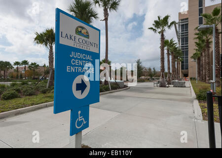 Giudiziarie Centro Tavares Lake County, Florida USA segno di ingresso Foto Stock