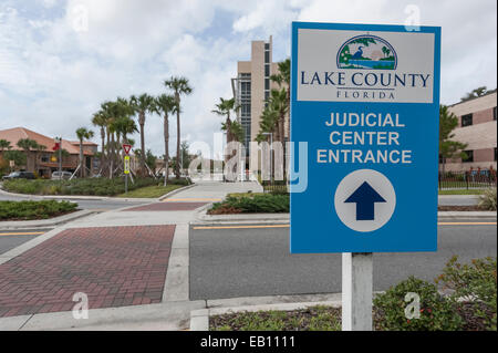 Giudiziarie Centro Tavares Lake County, Florida USA segno di ingresso Foto Stock