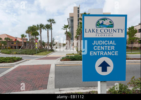 Giudiziarie Centro Tavares Lake County, Florida USA segno di ingresso Foto Stock