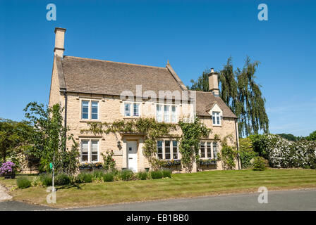 Cotsworld Cottage in Chipping Campden una piccola città mercato entro il Cotswold district of Gloucestershire, Inghilterra Foto Stock