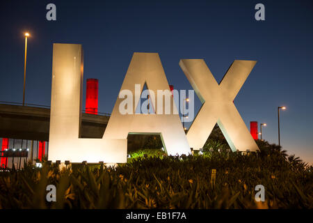 LAX segno presso il Century Boulevard ingresso al Los Angeles International Airport Foto Stock