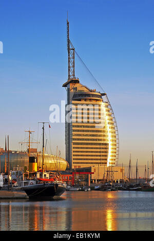 Atlantic Hotel Sail City in Bremerhaven Foto Stock