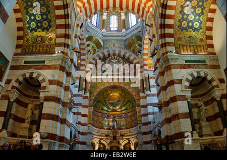 Interno, Cattedrale di Marsiglia o Cathédrale Sainte-Marie-maggiore de Marseille, 1852-1896, Marsiglia, Dipartimento Foto Stock