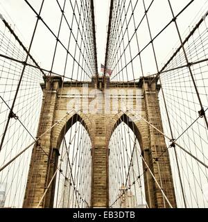 Stati Uniti d'America, nello Stato di New York, New York City, la vista del Ponte di Brooklyn Bridge Foto Stock