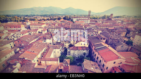 Retro vintage stile sbiadita fotografia aerea di Lucca. Foto Stock