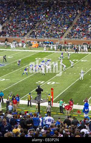 Detroit, Michigan - Le fatture della Buffalo riprodurre il New York getti in una Lega Nazionale di Football Americano gioco al Ford Field. Foto Stock