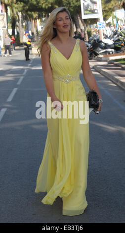 Amy Willerton fuori e circa a Cannes con: Amy Willerton dove: Cannes, Francia Quando: 23 Maggio 2014 Foto Stock