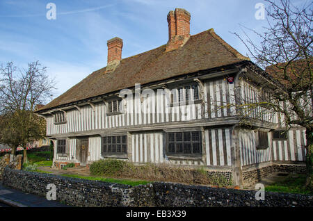 Il Tudor House, una delle case più antiche in Margate, Kent, Regno Unito. Foto Stock