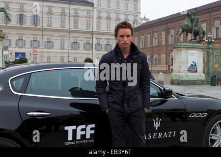 Torino, Italia, 25 novembre 2014. Attore inglese Eddie Redmayne arriva al Torino Film Festival per ricevere il 'Maserati Torino Award 2014" per la sua prestazione nel film "La teoria di tutto". Foto Stock