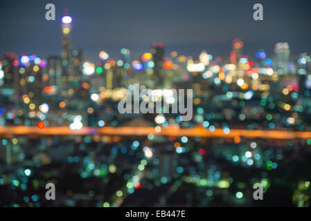 Bangkok paesaggio urbano di Twilight time, foto sfocata bokeh di fondo Foto Stock