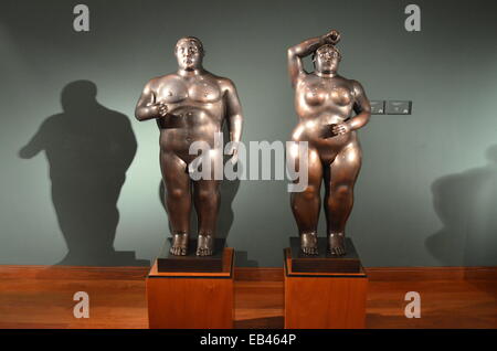 Sculture di artista colombiano Fernando Botero sul display in Donacion Botero Museo / Galleria a Bogotà, Colombia Foto Stock