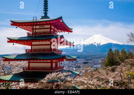Vista del maestoso monte Fuji in Giappone Foto Stock