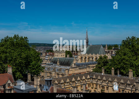 Panorama dei tetti di Oxford e Brasenose College a Gilbert Scott cappella e la guglia di Exeter College Foto Stock